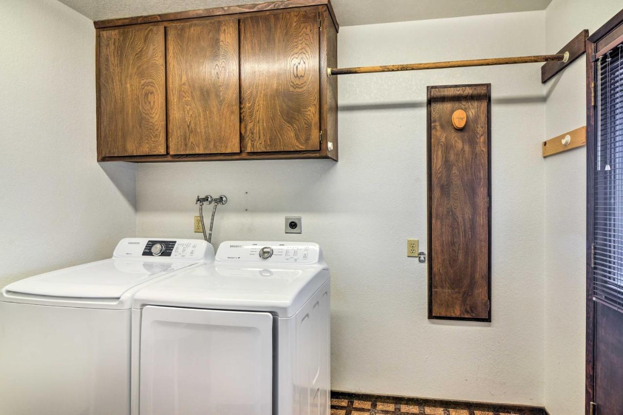 Bullhead City Home With Private Pool, Hot Tub And View Kültér fotó